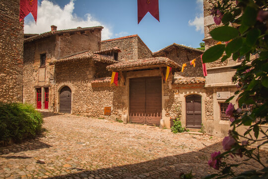 P&eacute;rouges, village M&eacute;di&eacute;val