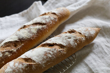 手作りフランスパン 全粒粉バゲット　Homemade French Baguette wholewheat bread 