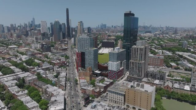 flying right view of downtown Brooklyn skyline