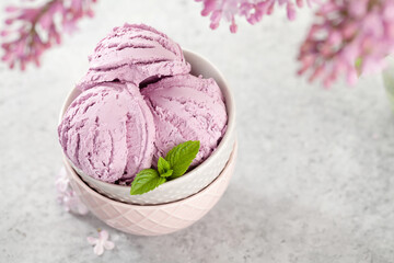 Ice cream sundae bowl