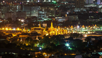 Fototapeta na wymiar Bangkok Grand palace at twilight