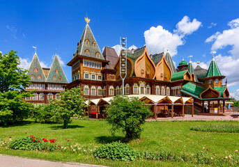 Palace of Tsar Alexei Mikhailovich in Kolomenskoe park, Moscow, Russia - obrazy, fototapety, plakaty