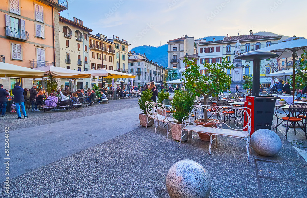 Canvas Prints Pedestrian Alessandro Volta Square, Como, Italy