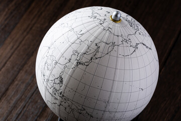 日本を中心にした地球儀