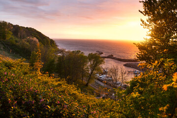 Lohme, K&uuml;ste und Hafen, R&uuml;gen, Mecklenburg-Vorpommern, Deutschland