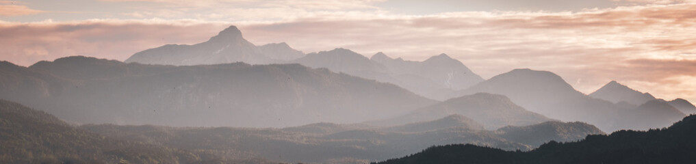 Fototapeta na wymiar layers at the Zugspitze