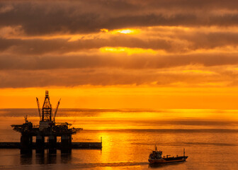 sunrise in the port of las palmas de gran canaria