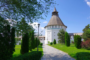 Fototapeta na wymiar Astrakhan, Russia. View of the old tower with a wooden roof in the Astrakhan Kremlin.