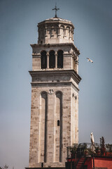 Obraz premium bell tower of the cathedral of the holy sepulchre