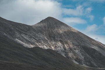 Fototapeta premium Amazing mountains and clouds in Scotland