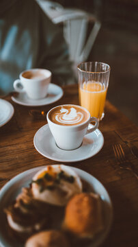 Arte late en el cafe de desayuno