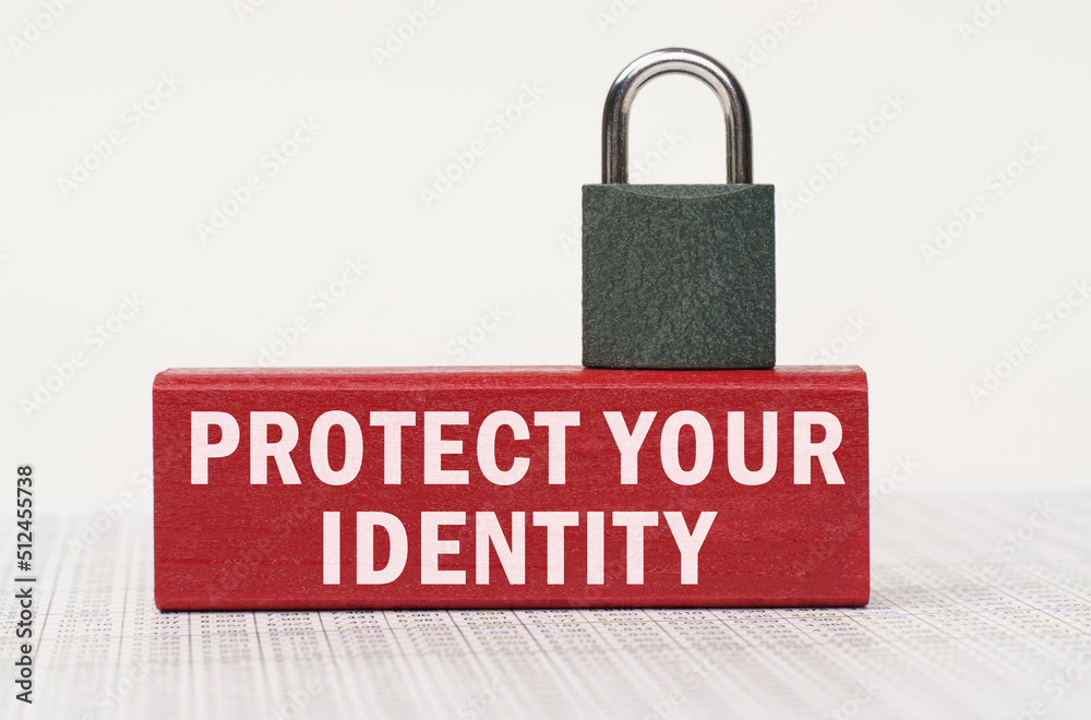 Aufkleber on the reports there is a red block with the inscription - protect your identity and a lock.