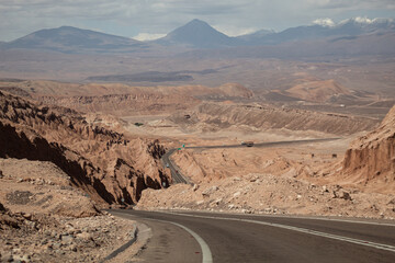 Una carretera en el desierto, Atacama, Chile.