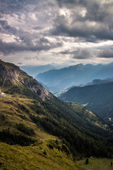 Obraz na płótnie Canvas Mountain trail Giau Pass in Dolomites