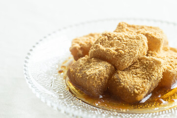 わらび餅　和菓子　夏　日本