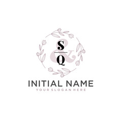 Obraz premium Initial letter SQ beauty handwriting logo vector