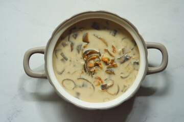 a bowl of vegetable soup 