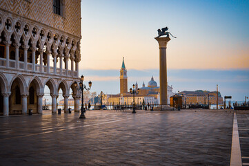 Fototapeta na wymiar Sunrise over St Mark's Square, Venice, Italy