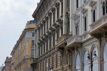 Fototapeta na wymiar palazzi storici di milano in italia, historical building in milan city in italy