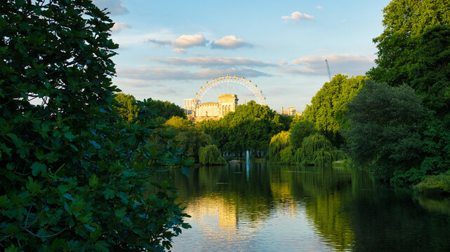 sch&ouml;ner gr&uuml;ner Park von London