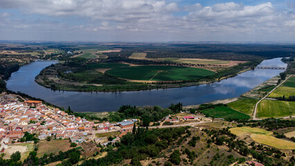 Fototapeta na wymiar Castronuño y el río duero (VALLADOLID)