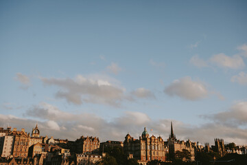 Fototapeta na wymiar view of the old town of Edinburgh