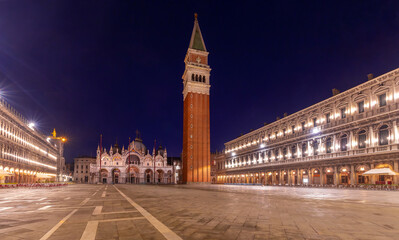 Fototapeta na wymiar Venice. Facade of St. Mark's Cathedral in night illumination at dawn.