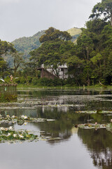 Fototapeta na wymiar Vista del lago el cielo y edificio desde Selva Negra, Matagalpa, Nicaragua