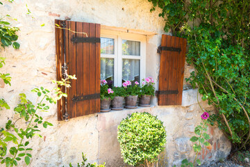 Fototapeta na wymiar Romantic French window