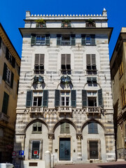 Facade of a building in the Piazza San Matteo.
