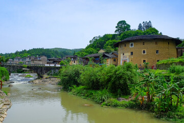 Fototapeta na wymiar Tulou, residencia comunal tradicional de la etnia Hakka, que se encuentra en Fujian, China.
