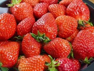 신선한 유기농 과일 딸기