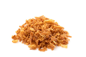 oignon frit isolé sur fond blanc 