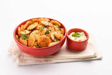 mini idli fry with coconut chutney