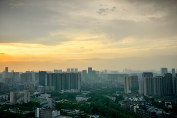 Fototapeta na wymiar sunset over the city