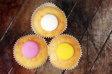 Cupcakes with lemon flavor