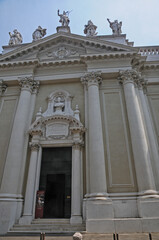 Fototapeta na wymiar Brescia, la Chiesa dei Santi Nazaro e Celso