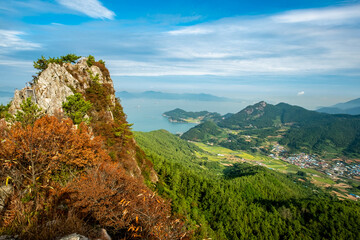 Fototapeta premium Scenic view of mountains against sky
