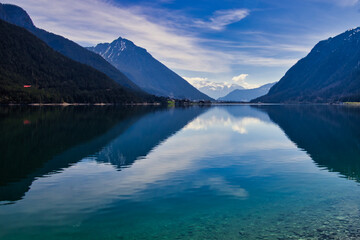 Naklejka premium lake in the mountains