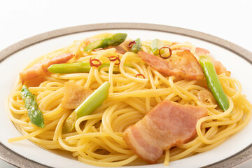 アスパラとベーコンのペペロンチーノ