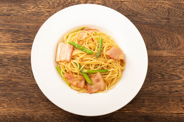 アスパラとベーコンのペペロンチーノ