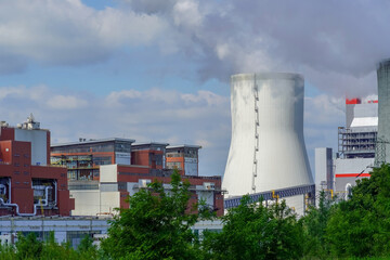 Fototapeta na wymiar Big modern coal power plant combusting fossil fuels