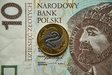 10 złotych, polski banknot i moneta 2 złote 