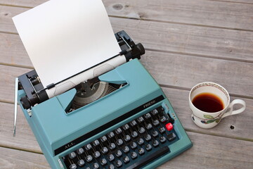 blank paper image with typewriter 