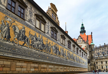 Large mural of a mounted procession of the rulers of Saxony, Dresden © yorgen67