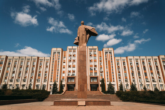 Transnistria parlament, tiraspol moldova, russian lenin