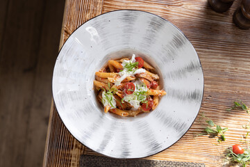 spaghetti with sauce