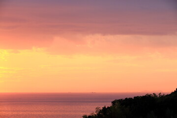 	淡路島の海と夕焼け空