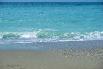 ビーチの波
