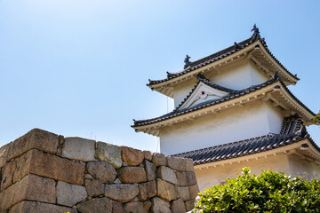 Fototapeta na wymiar 明石城の巽櫓と石垣